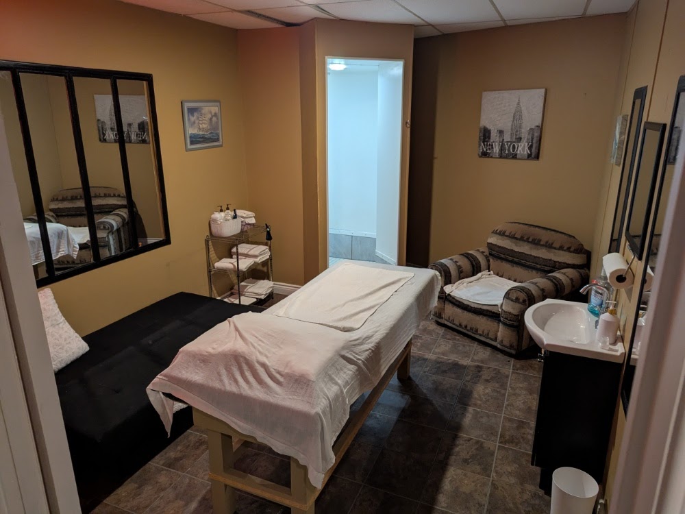 Hourly couples room rental in St. Catharines